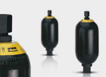 HYDRAULIC ACCUMULATORS AND HEAT EXCHANGERS